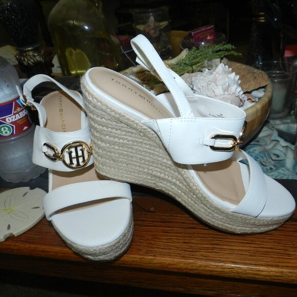 Tommy Hilfiger Khari High Espadrille Wedge Sandals White/Gold🆕📦🏃💨⚡🚚 - Picture 3 of 16